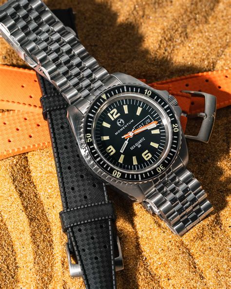 Watch Review: Momentum Sea Quartz 30 Brings ‘80s  .